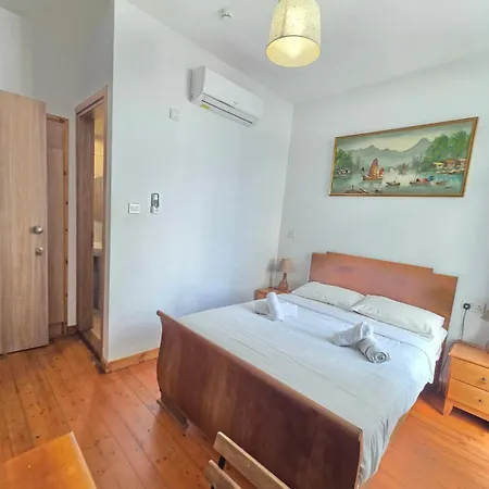 Harrys Guest house *