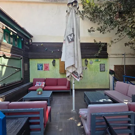 Harrys Guest house *